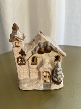 Ceramic Holiday Cottage Candleholder with Gold Accent